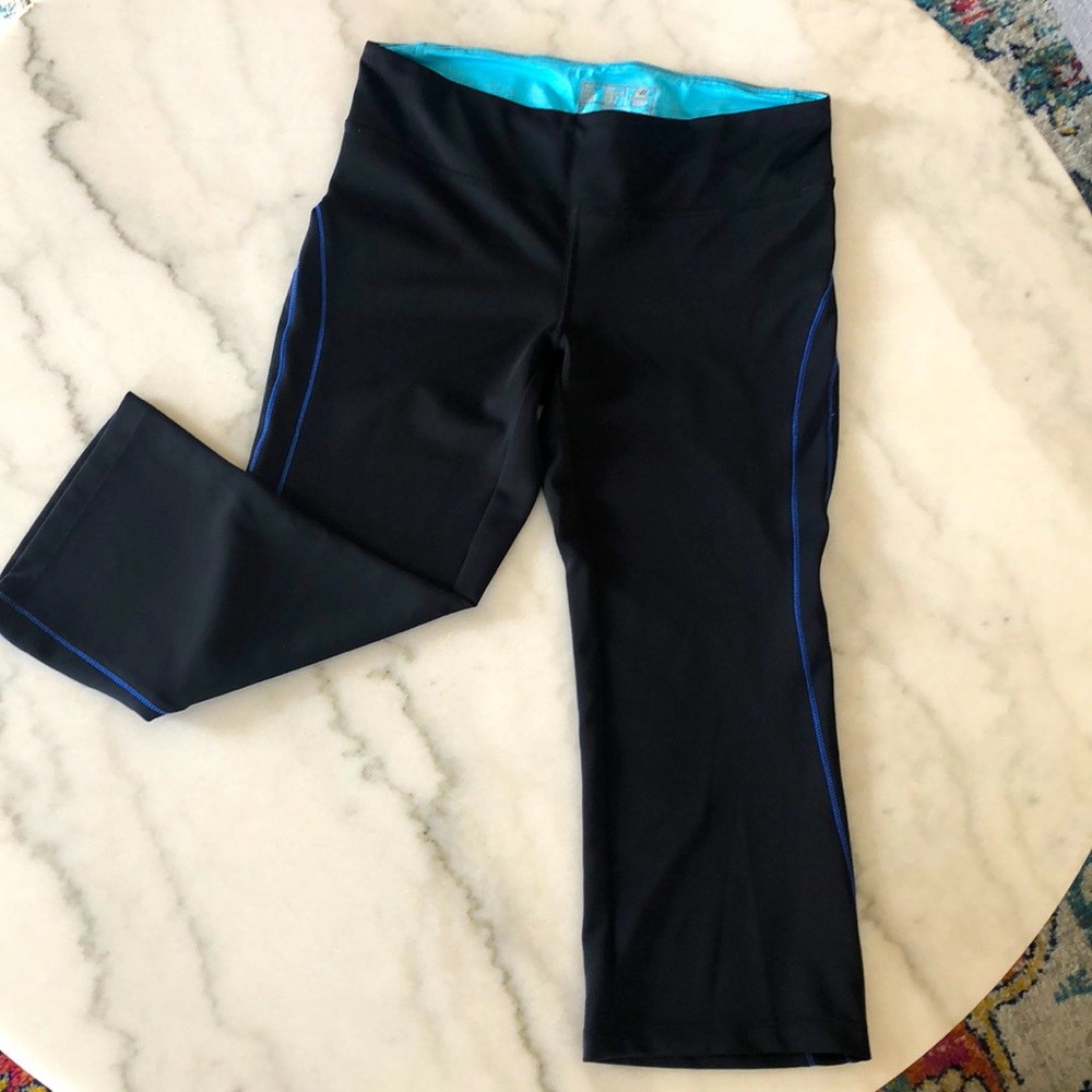 New Balance Knee Length Pants
